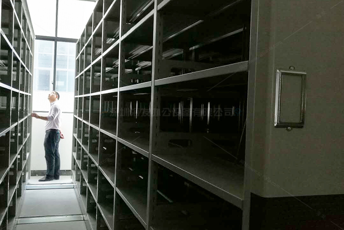 找專業(yè)密集架廠家、密集柜廠家、智能密集架公司、手動(dòng)密集架廠家選海發(fā)